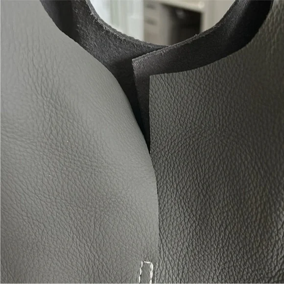 NWOT Gray Leather Tote Bag - Picture 12 of 12